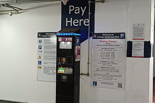 Pay and display machine