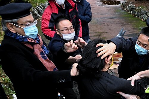 Chinese Consulate in Manchester assaulting protesters 2022